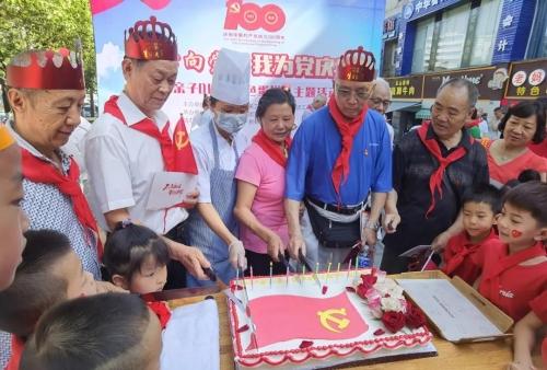 双子男喜欢女生炫富吗